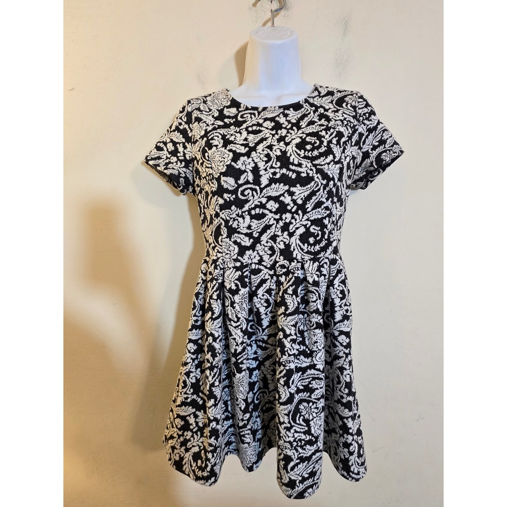 Forever‎ 21 XXI Black White Damask Paisley Jacquard Fit Flare Mini Dress Medium